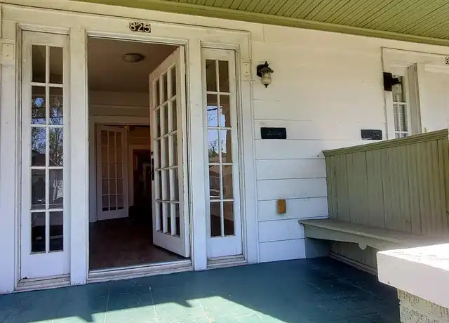 Property at 825 Navarre Ave, New Orleans, LA, 70124, 2 beds, 1 bath, [object Object]