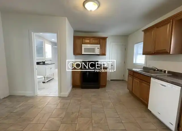 Property at 22 Beacon St, Hyde Park, MA, 02136, 3 beds, 1 bath, [object Object]