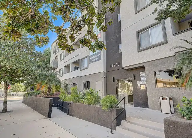 Property at 14900 Moorpark St, Sherman Oaks, CA, 91403, 1-2 bed, 1-2 bath, [object Object]