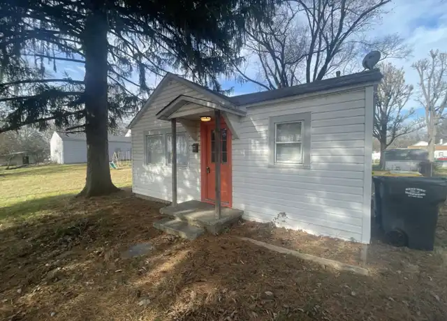 Property at 2422 White St, Anderson, IN, 46012, 1 bed, 1 bath, [object Object]