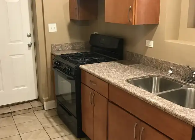 Property at 3851 W Hirsch St Unit GW, Chicago, IL, 60651, 2 beds, 2 baths, [object Object]