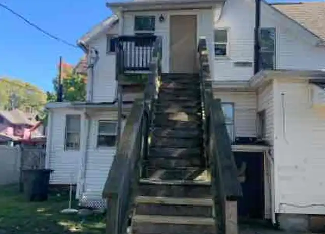 Property at 605 Cushing St Unit C, South Bend, IN, 46616, 3 beds, 1 bath, [object Object]