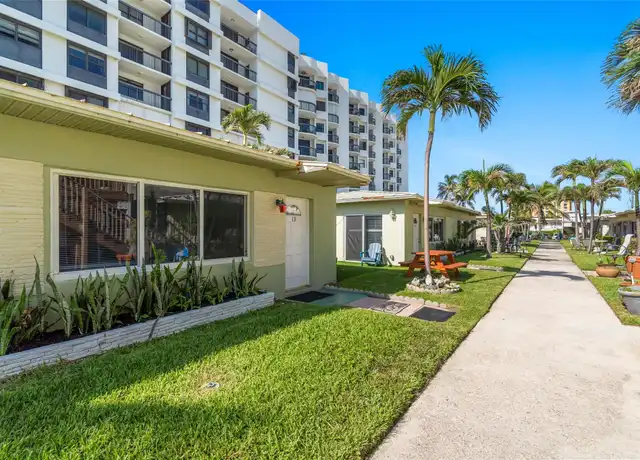 Property at 820 N Ocean Blvd, Pompano Beach, FL, 33062, 1 bed, 1 bath, [object Object]