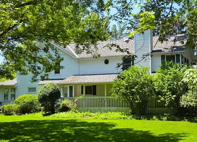 Property at 32530 E Lake Rd, Avon Lake, OH, 44012, 4 beds, 3.5 baths, [object Object]