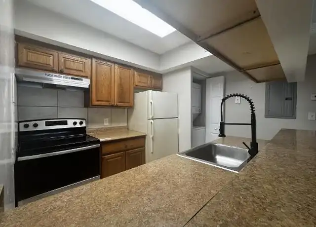 Property at 5672 Rock Island Rd, Tamarac, FL, 33319, 1 bed, 1 bath, [object Object]