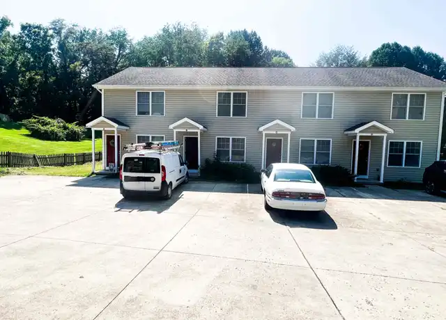 Property at 415 Baugh Ln NE Unit A, Abingdon, VA, 24210, 2 beds, 1.5 baths, [object Object]