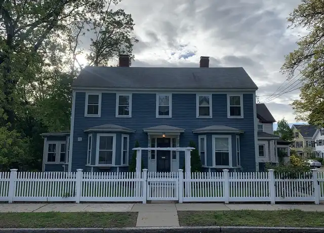 Property at 38 Park St Unit B, Medford, MA, 02155, 1 bed, 1 bath, [object Object]