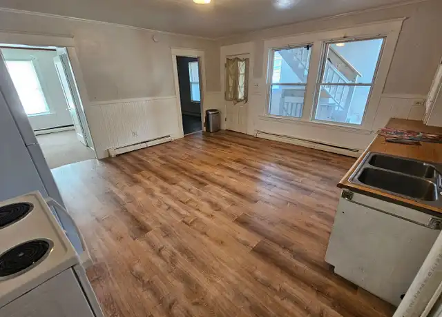 Property at 405 Cumberland St Unit 2, Rumford, ME, 04276, 3 beds, 1 bath, [object Object]