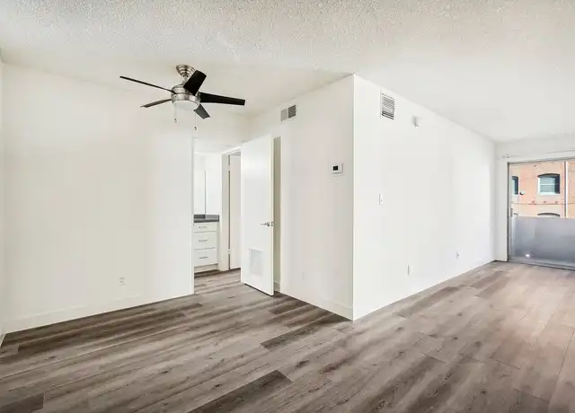 Property at Oxford West - 525 S Oxford Ave, Los Angeles, CA, 90020, 0-1 beds, 1 bath, [object Object]