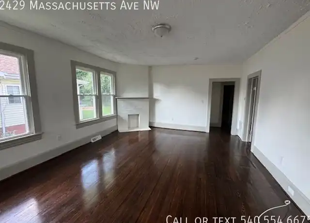 Property at 2429 Massachusetts Ave NW, Roanoke, VA, 24017, 4 beds, 1 bath, [object Object]