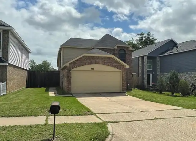 Property at 923 Azalia Dr, Lewisville, TX, 75067, 3 beds, 2 baths, [object Object]