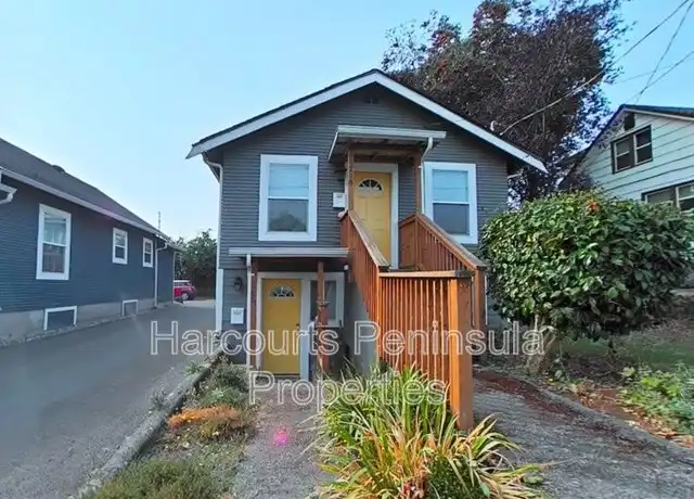 Property at 1225 11th St, Bremerton, WA, 98337, 2 beds, 1 bath, [object Object]