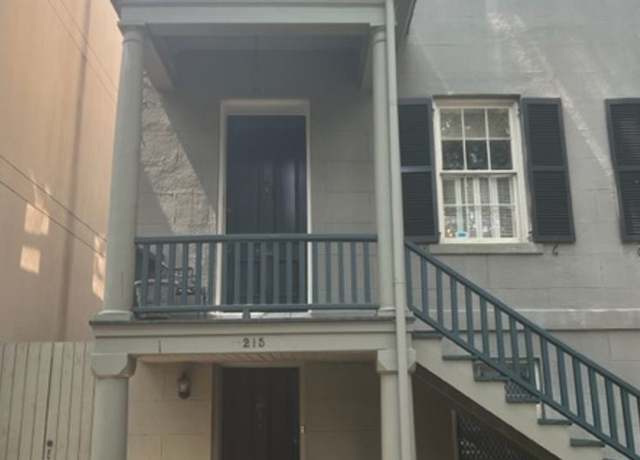 Photo of 215 E Jones St, Savannah, GA 31401