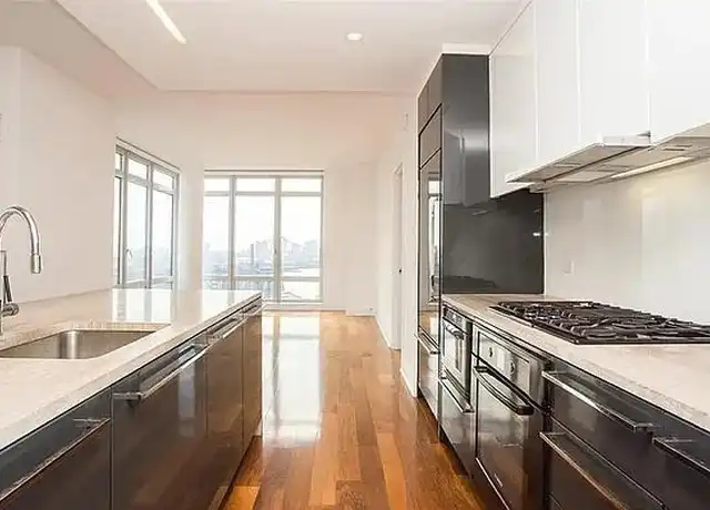Property at 2 Northside Piers Unit 25L, Brooklyn, NY, 11249, 2 beds, 2 baths, [object Object]