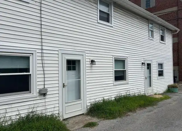 Property at 310 N Railroad St, Palmyra, PA, 17078, 3 beds, 1 bath, [object Object]