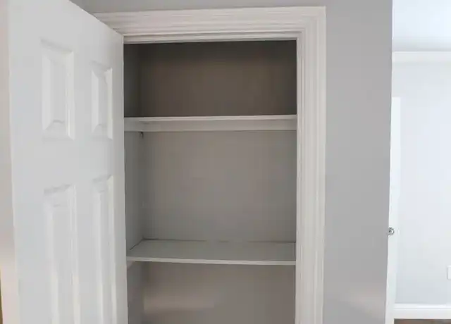 Property at 2912 14th Ave Unit 204, Oakland, CA, 94606, 0 beds, 1 bath, [object Object]