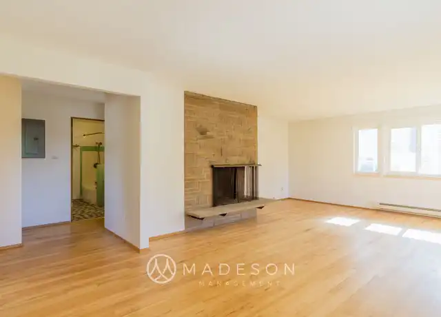 Property at 8501 28th Ave NW, Seattle, WA, 98117, 1-2 bed, 1 bath, [object Object]