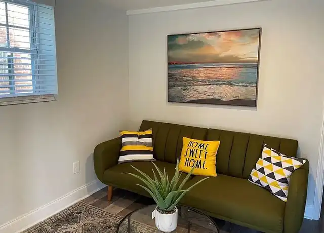 Property at 612 Cedar Ave NW, Atlanta, GA, 30318, 1 bed, 1 bath, [object Object]