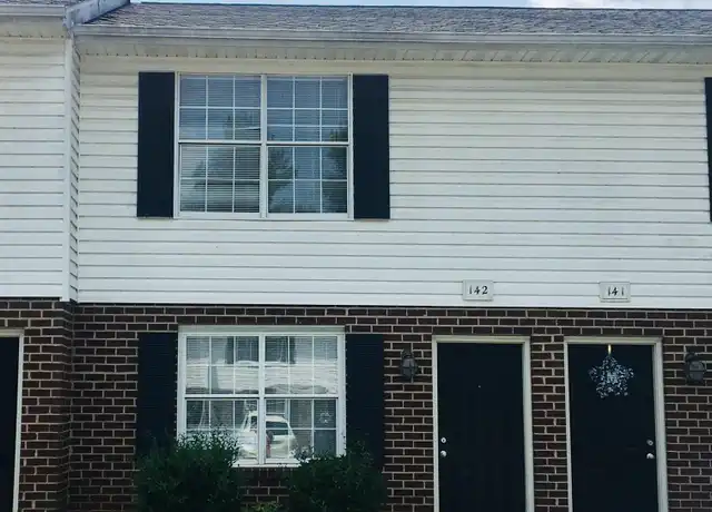 Property at 142 Jefferson Ridge Rd, Forest, VA, 24551, 2 beds, 1.5 baths, [object Object]