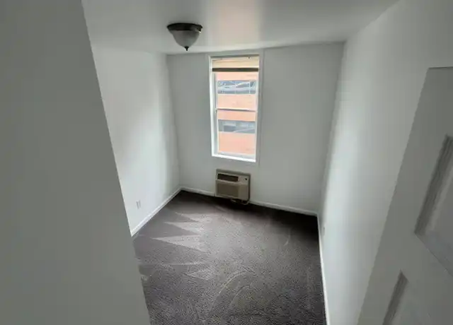 Property at 306 N Shipley St, Wilmington, DE, 19801, 3 beds, 1 bath, [object Object]