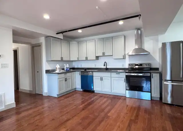 Property at 2 Charles St Unit 302, Methuen, MA, 01844, 2 beds, 2 baths, [object Object]