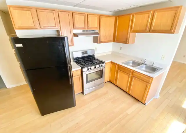 Property at 52-61 Grant Street - 52 Grant St, Burlington, VT, 05401, 3 beds, 1 bath, [object Object]