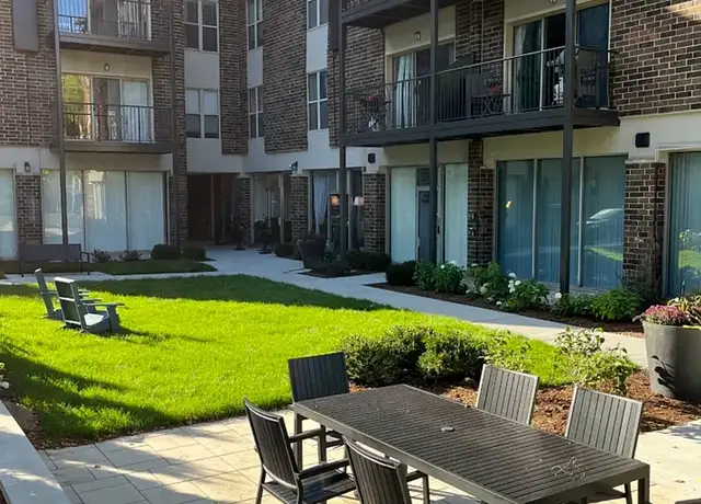 Photo of 5202 Washington St, Downers Grove, IL 60515