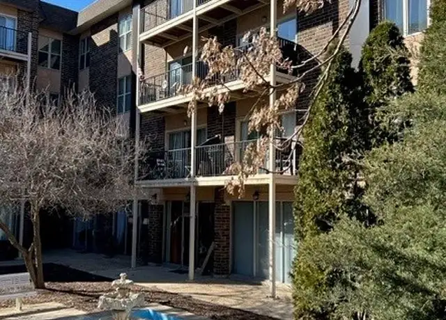 Photo of 5202 Washington St, Downers Grove, IL 60515