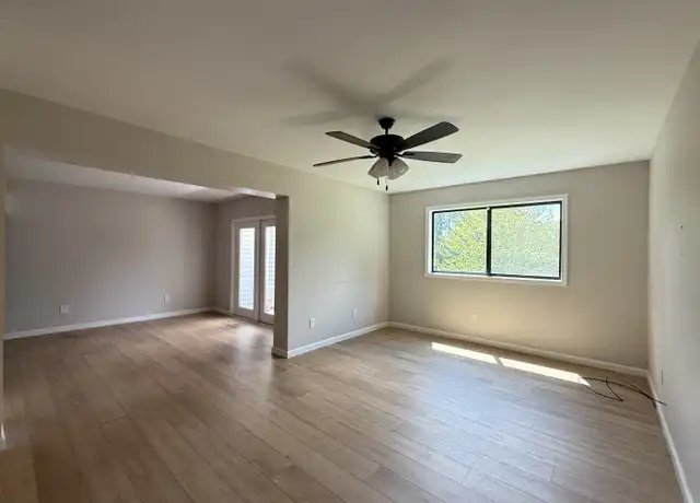 Property at 2980 Sevier Ave Unit AVENUEE2, Knoxville, TN, 37920, 2 beds, 2.5 baths, [object Object]