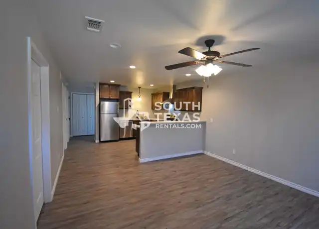 Property at 907 Simpson Rd Unit D, Victoria, TX, 77904, 3 beds, 1 bath, [object Object]