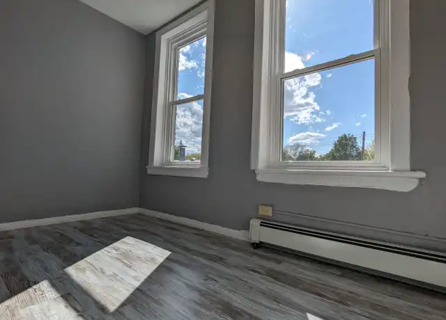 Property at 1273 Broadway Unit 2R, Watervliet, NY, 12189, 2 beds, 1 bath, [object Object]