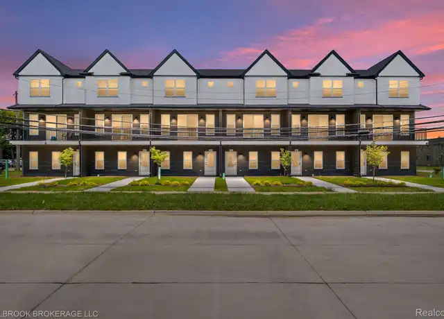Property at 317 E Irving Ave, Madison Heights, MI, 48071, 2 beds, 2.5 baths, [object Object]
