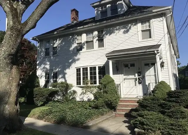 Property at 131 Highland Ave Unit 1, Arlington, MA, 02476, 2 beds, 1 bath, [object Object]