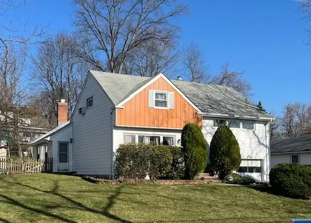 Property at 920 E Lawn Dr, Teaneck, NJ, 07666, 3 beds, 2 baths, [object Object]