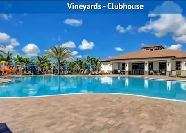 Property at 158 SE 34th Ter, Homestead, FL, 33033, 3 beds, 2.5 baths, [object Object]