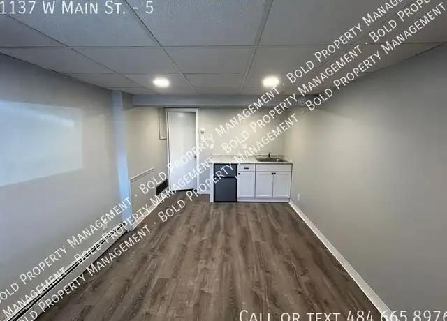Property at 1137 W Main St Unit 5, Annville, PA, 17003, 1 bed, 1 bath, [object Object]