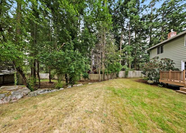Photo of 282 SW Lansdale St, Oak Harbor, WA 98277