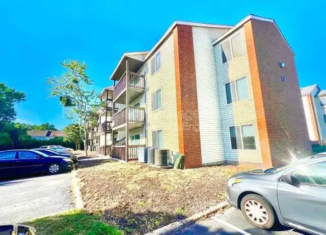 Property at 302 Wells Ct, Hampton, VA, 23666, 2 beds, 1 bath, [object Object]