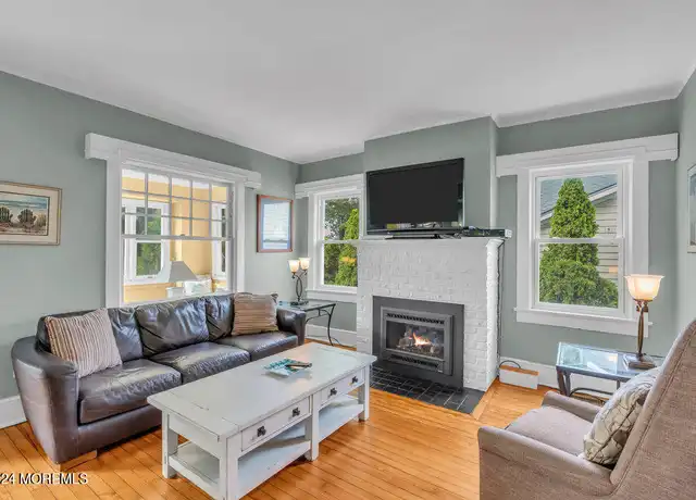 Property at 4 2nd Ave, Sea Girt, NJ, 08750, 4 beds, 2.5 baths, [object Object]