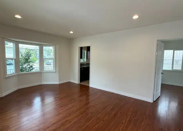Property at 304 E Valencia Ave Unit A, Burbank, CA, 91502, 1 bed, 1 bath, [object Object]