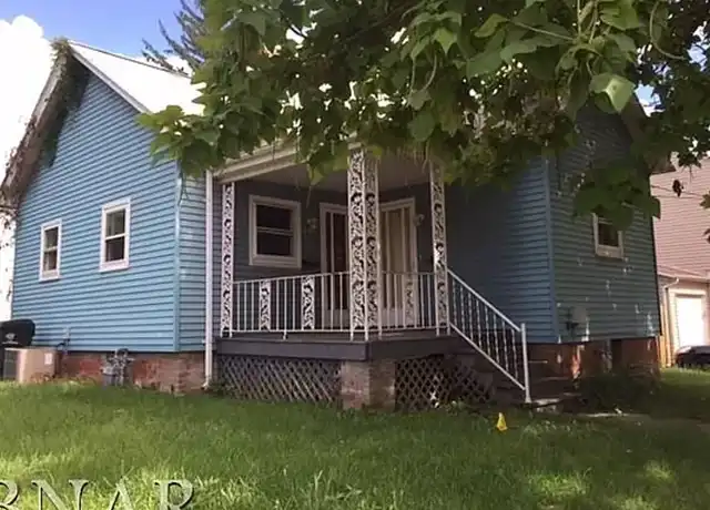 Property at 407 N Clinton St Unit A, Bloomington, IL, 61701, 1 bed, 1 bath, [object Object]