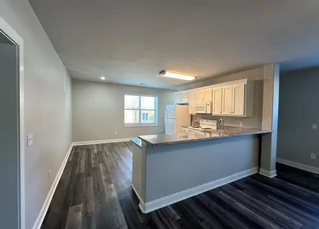 Property at 311 S Locust St Unit 205, Denton, TX, 76201, 1 bed, 1 bath, [object Object]