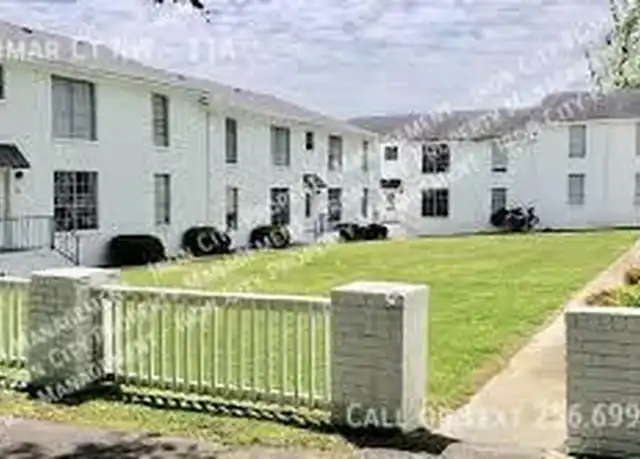 Property at 11 Eumar Ct NW Unit 11A, Center Point, AL, 35215, 2 beds, 1 bath, [object Object]