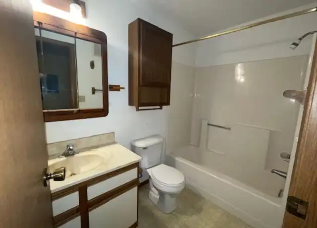 Property at 718 W 12th St Unit 9, Sioux Falls, SD, 57104, 2 beds, 1 bath, [object Object]