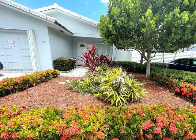 Property at 331 Desoto St, Hollywood, FL, 33019, 2 beds, 2 baths, [object Object]