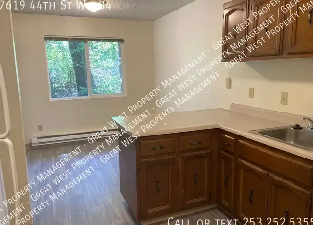 Property at 7619 44th St W Unit 04, University Place, WA, 98466, 2 beds, 1 bath, [object Object]
