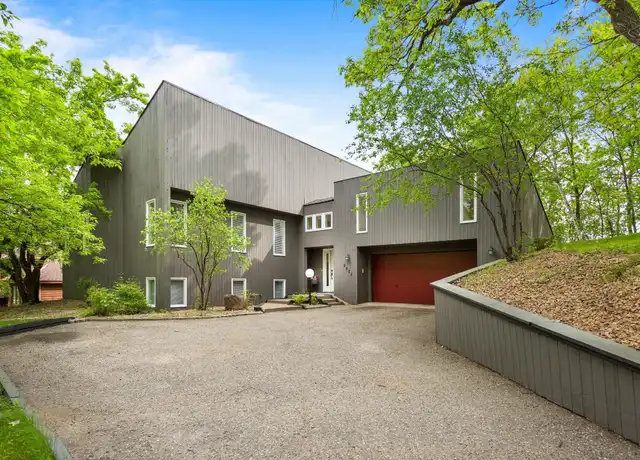 Property at 2925 Minnehaha Curv, Wayzata, MN, 55391, 5 beds, 3 baths, [object Object]