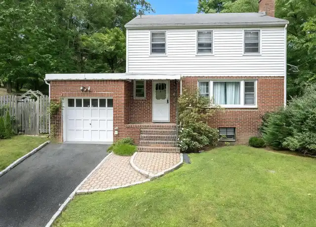 Property at 25 Fenwick Rd, Hastings on Hudson, NY, 10706, 3 beds, 1.5 baths, [object Object]