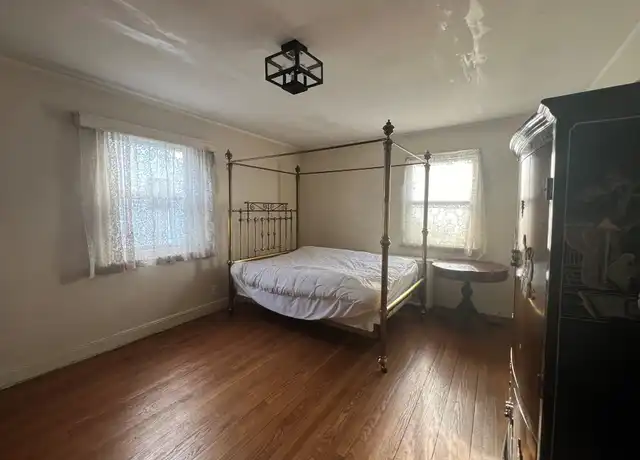 Property at 8219 Utopia Pkwy, Jamaica, NY, 11432, 1 bed, 1 bath, [object Object]