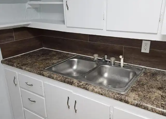 Property at 2022 S Hedges Ave Unit C, Independence, MO, 64052, 1 bed, 1 bath, [object Object]